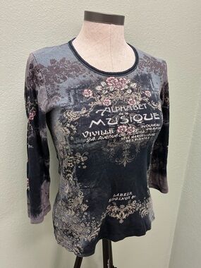 Y2K Skinny Minnie Black and Pink Floral Graphic mid Sleeve Tee